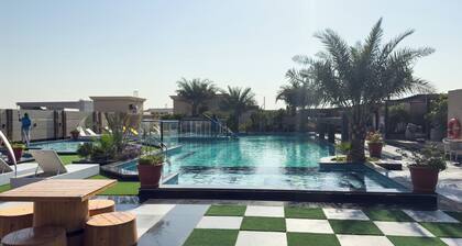 Cozy 1-bedroom apartment in beautiful Dubai with AC, fitness room