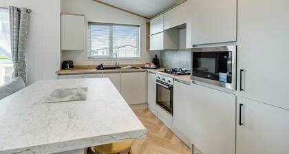 2 bedroom accommodation in Hornsea