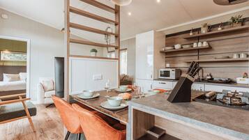 Fridge, oven, stovetop, toaster