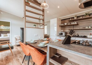 Fridge, oven, stovetop, toaster