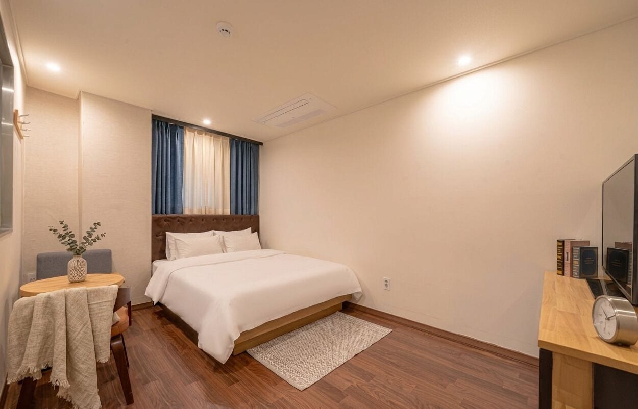 أغطية فراش متميزة وواي فاي مجانًا وملاءات أسرّة