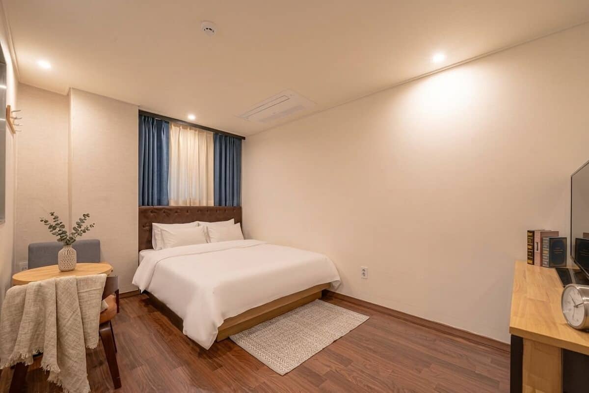 أغطية فراش متميزة وواي فاي مجانًا وملاءات أسرّة