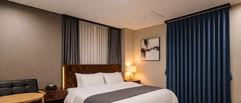 Roupas de cama premium, Wi-Fi de cortesia, roupa de cama