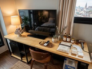 Premium bedding, free WiFi, bed sheets, wheelchair access - Billy Hotel (Busan)