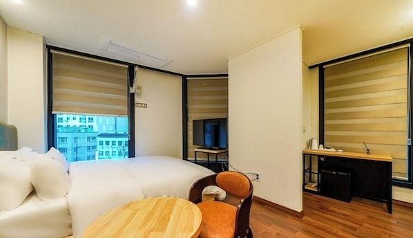 Free WiFi, bed sheets, wheelchair access