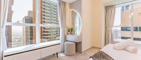 2 soverom, safe på rommet, strykejern/-brett og wi-fi (inkludert)