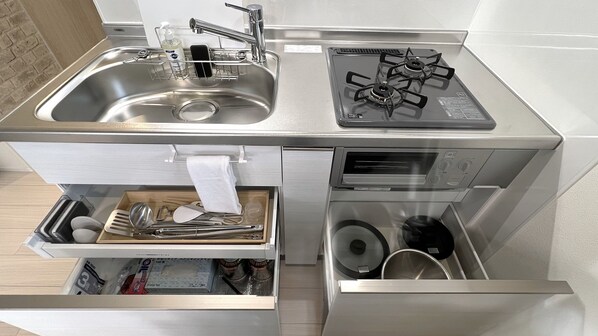 Coral (up to 5 guests), Non smoking: Equipped with a foot bath, bonfire, and BBQ grill | Private kitchen | Mini-fridge, microwave, stovetop, cookware/dishes/utensils