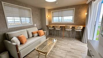 Basic Villa, Ocean View | Free WiFi