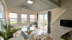 Villa familiar, vista al océano | Wifi gratis 