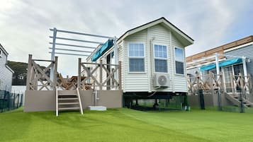 Individually decorated, individually furnished, free WiFi, bed sheets