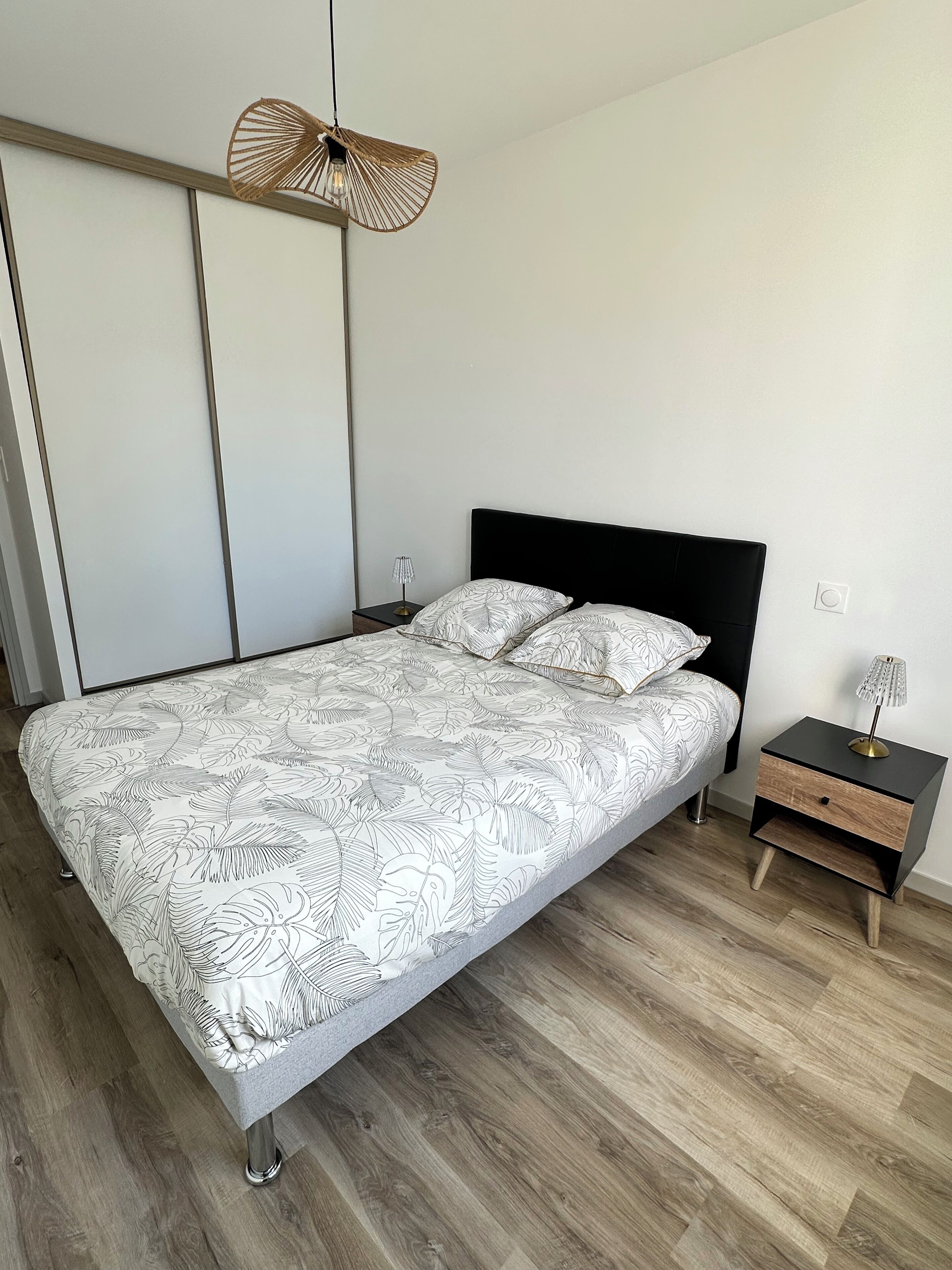 2 habitaciones, wifi gratis y ropa de cama 