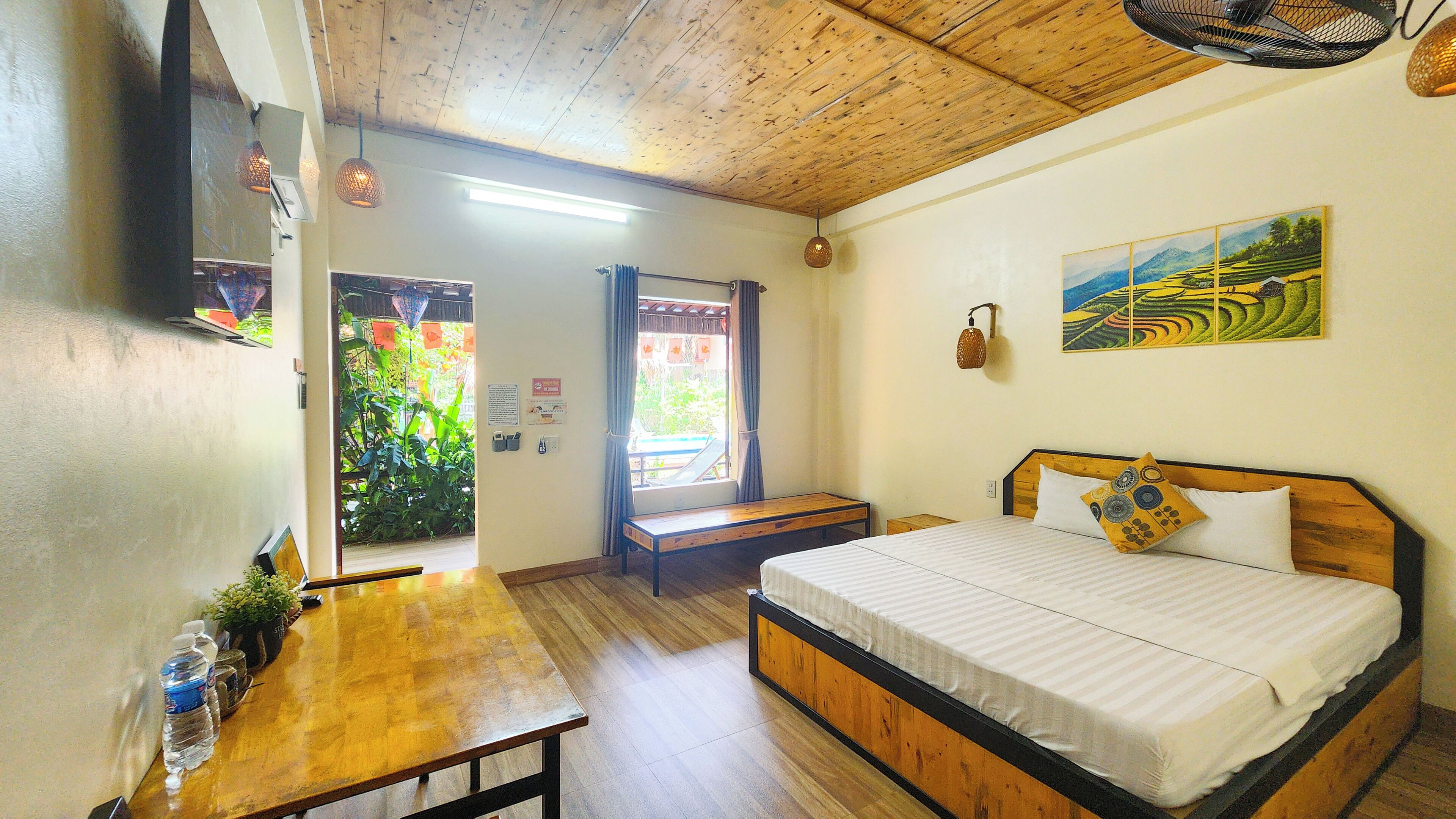 Chambre Double, balcon, vue piscine | Minibar, bureau, chambres insonorisées, Wi-Fi gratuit