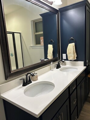 Handtücher, Toilettenpapier