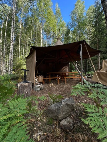 Pure nature in the "Skogsanda" tipi - your retreat in Sweden's wilderness
