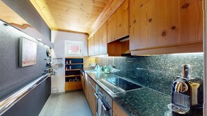 Refrigerador, horno, parrilla de estufa y lavavajillas