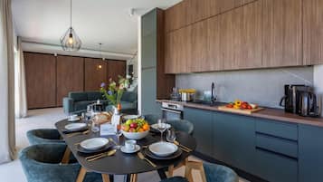 Family Villa, 3 Bedrooms, Balcony (Palm Villa Yana with Pool) | Interior