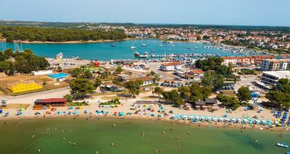 Villa Emma With Pool and sea view