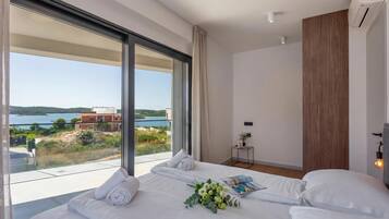 3 bedrooms, free WiFi, bed sheets