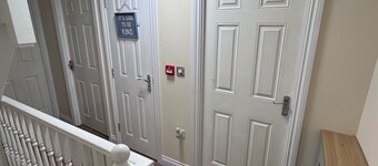 Serene Cirrus Retreat in Reading