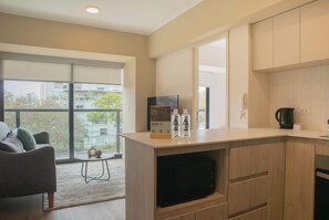 Interior - w* | Stylish 2BR with Balcony in San Isidro (Lima)
