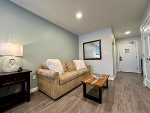 Studio | Living area