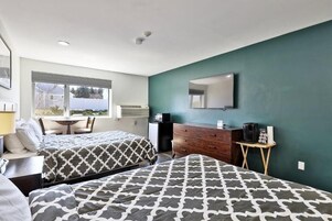 Caja de seguridad en la habitación y cortinas blackout