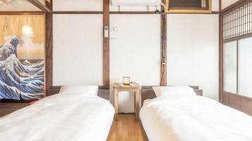 传统别墅, 4 间卧室, 私人浴室, 庭院景观 | 办公桌、笔记本电脑工作区、遮光窗帘、隔音