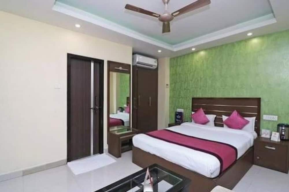 Hotel Royal Castle Lucknow