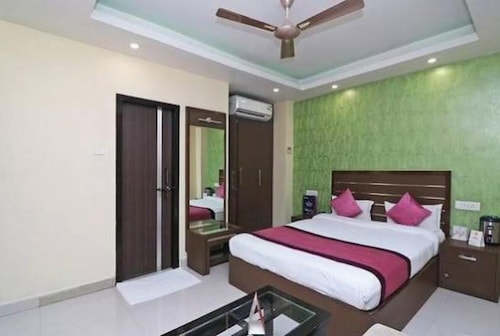 Hotel Royal Castle Lucknow