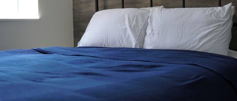 Iron/ironing board, free WiFi