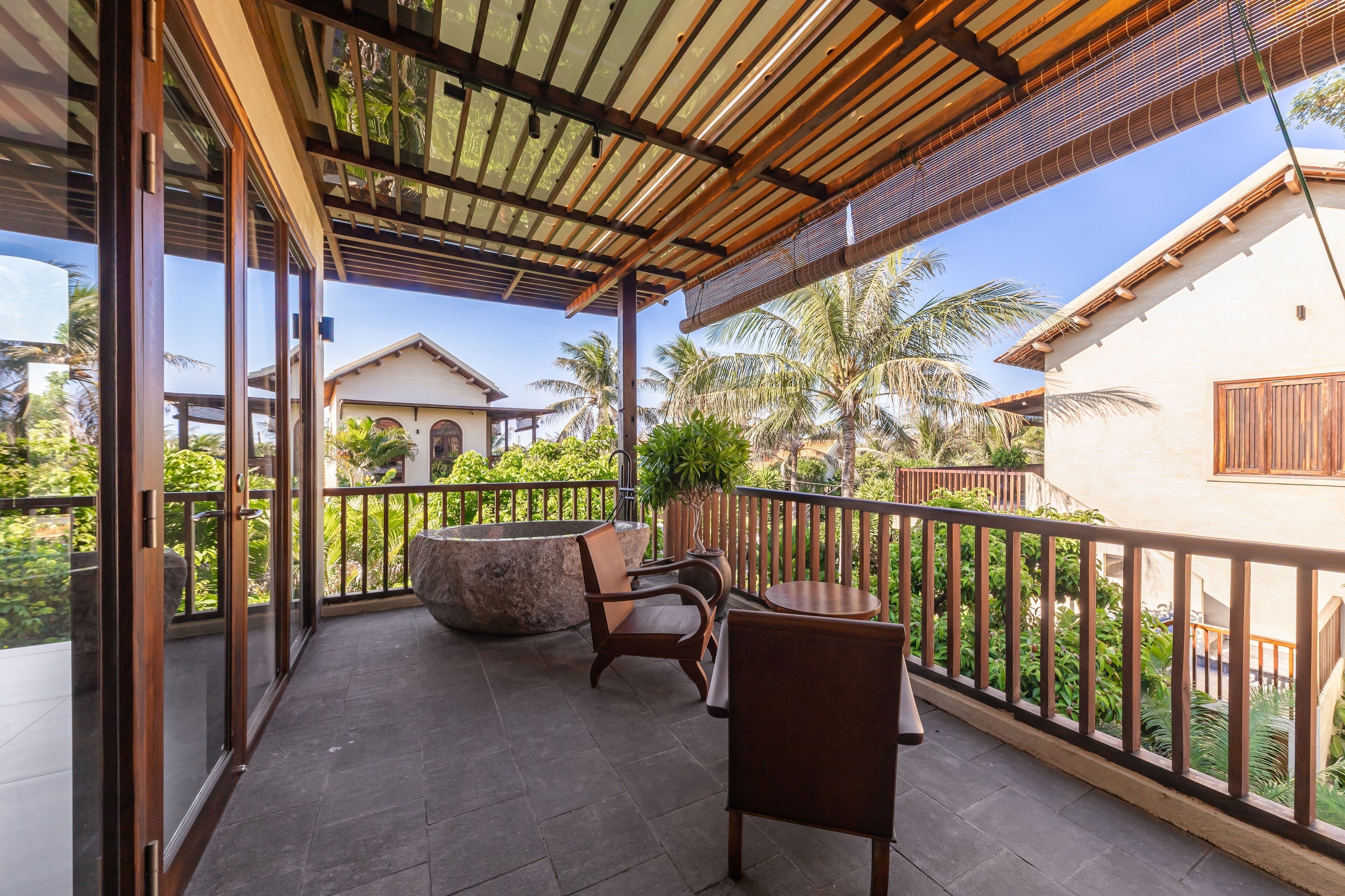 Premier Double Room, Beach View | Terrace/patio