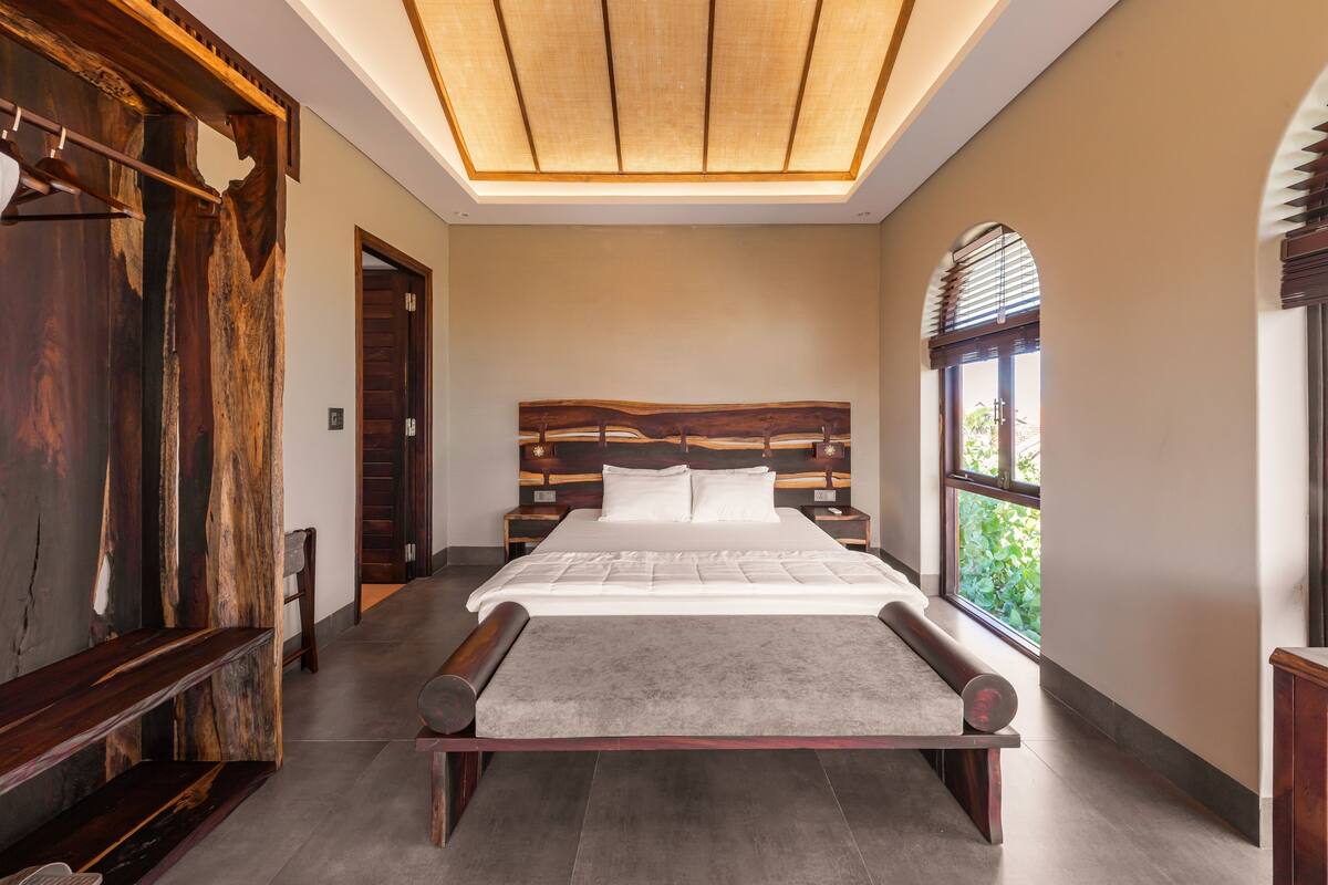 Egyptian cotton sheets, premium bedding, down duvets