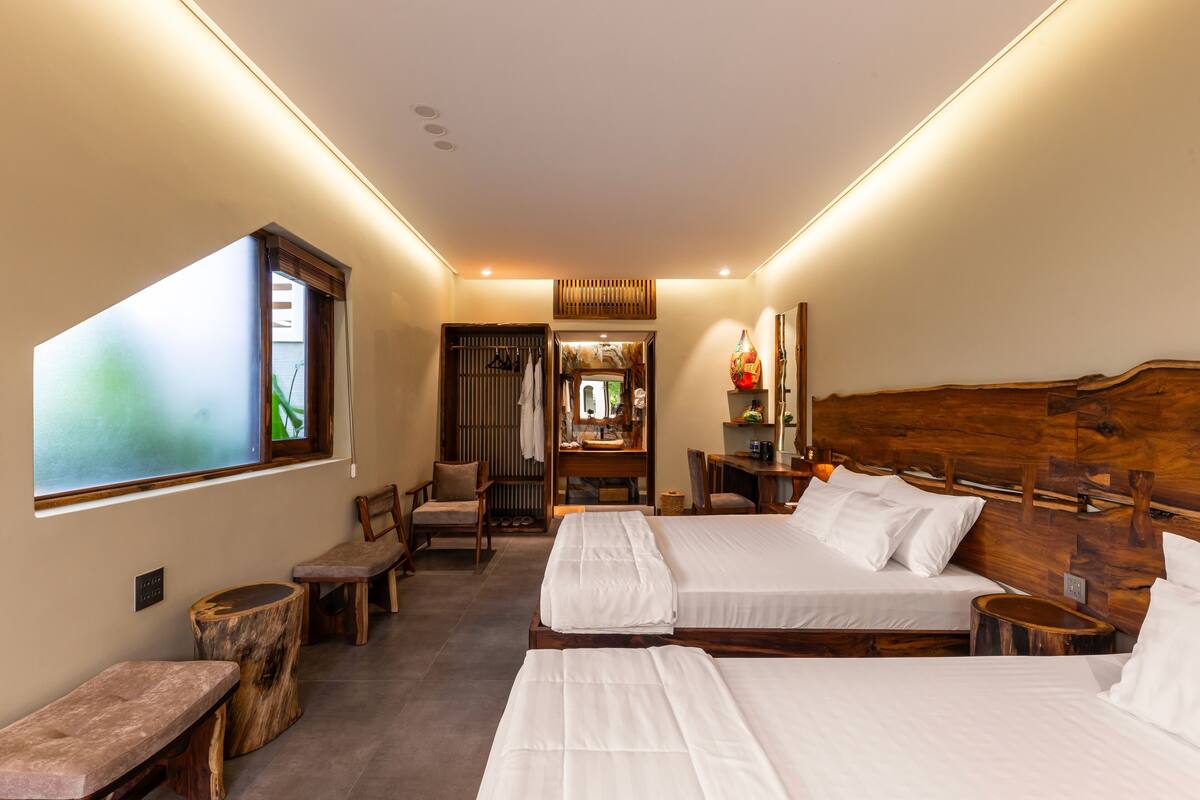 Egyptian cotton sheets, premium bedding, down duvets