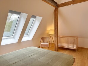3 chambres, lit de bébé portatif, accès au Wi-Fi (inclus)
