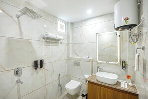 Shower, free toiletries, towels, soap