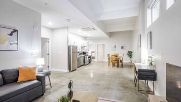 Televisión y oficina