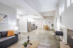 Televisión y oficina