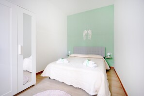 1 bedroom, WiFi - Holiday Home 'Miro’ House' with Wi-Fi and Air Conditioning (bari)