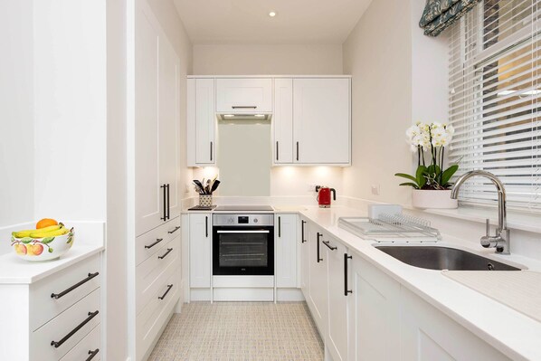 Fridge, microwave, dishwasher, toaster