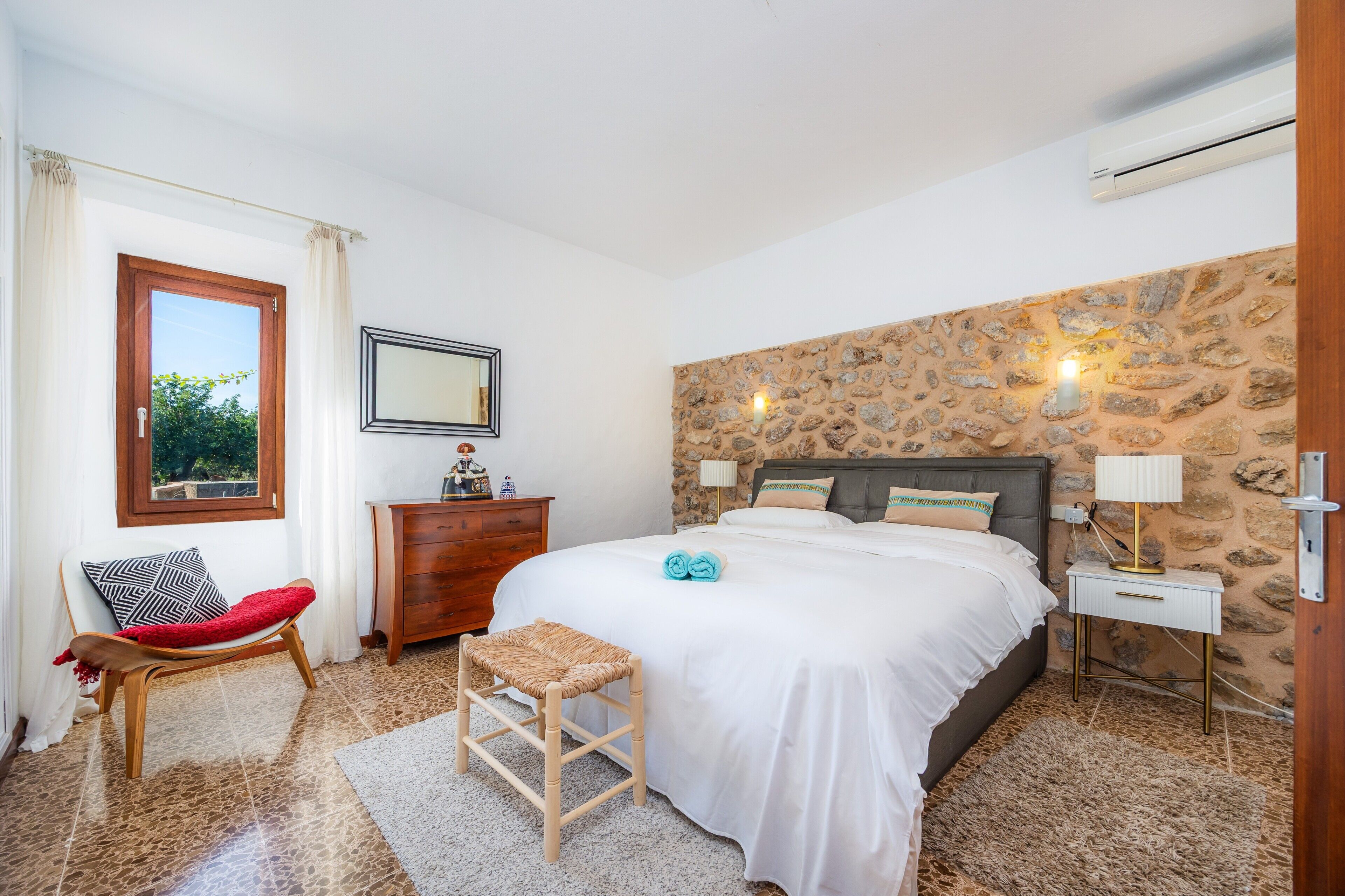 Fer et planche à repasser, Wi-Fi, draps fournis