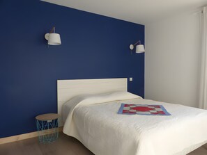 1 bedroom, iron/ironing board, WiFi