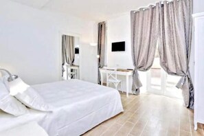 1 chambre, fer et planche à repasser, accès à Internet, literie fournie