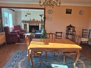 Dining - BERDOT House (Sévignacq)