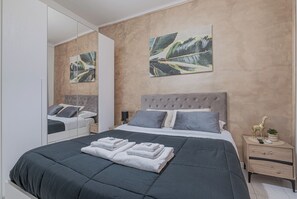 2 bedrooms, iron/ironing board, Internet, bed sheets - Beautiful holiday house (Roma)