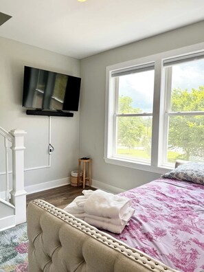 4 bedrooms, iron/ironing board, travel crib, WiFi