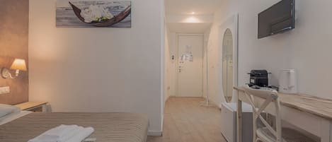 1 bedroom, iron/ironing board, Internet, bed sheets