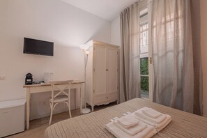 1 bedroom, iron/ironing board, Internet, bed sheets