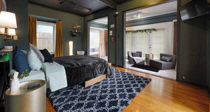 Retreat on Bardstown Road | Yard • Great Location