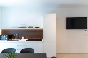 公寓, 2 间卧室 | 私人厨房 | 意式浓缩咖啡机、餐桌