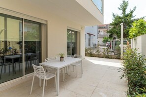 Apartment, 2 Bedrooms | Terrace/patio